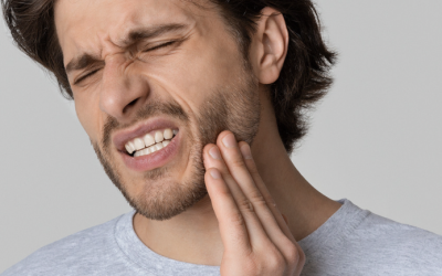 Les solutions pour les dents sensibles : causes, traitements et prévention