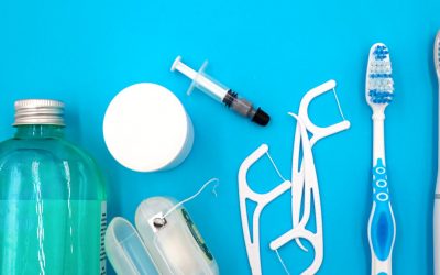 Fil dentaire ou brossettes interdentaires : quoi choisir selon votre dentition ?